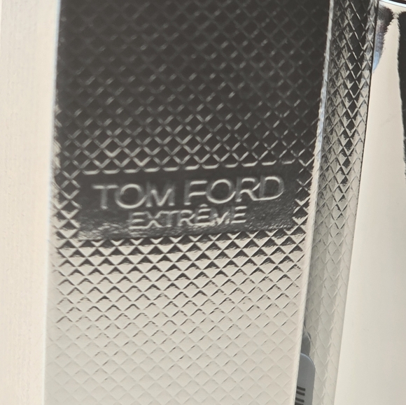 Tom Ford Extreme Badass Mascara in Badass Black, NIB - Picture 3 of 4